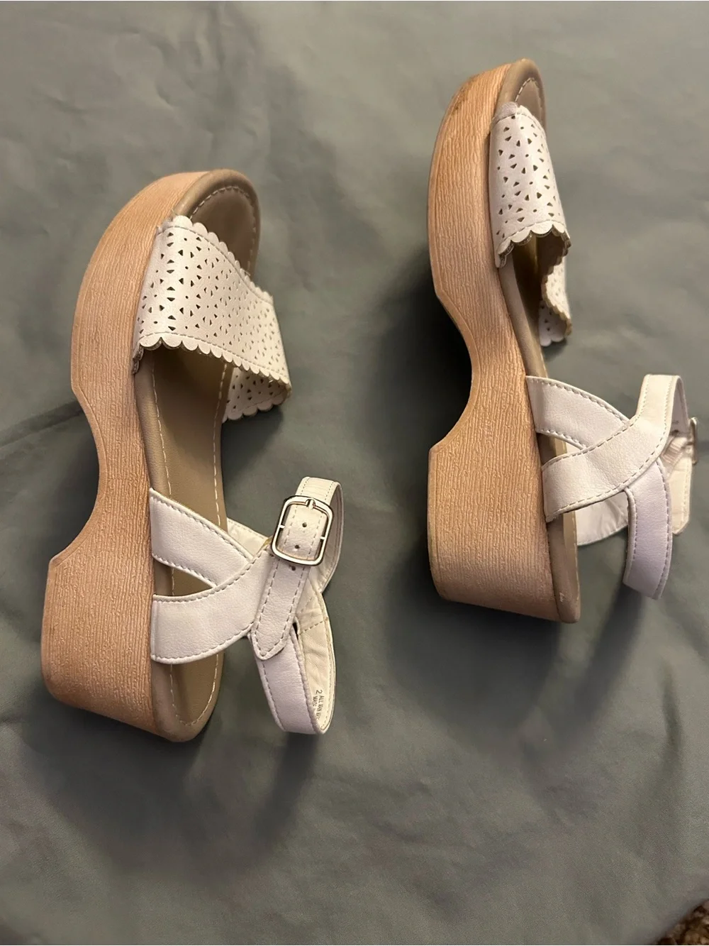 The Children's Place White Scalloped Laser-Cut Girls' Sandals